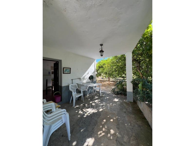 Casa de 2 habitaciones en Viñuela en venta - 149.000 € (Ref: 9833748)