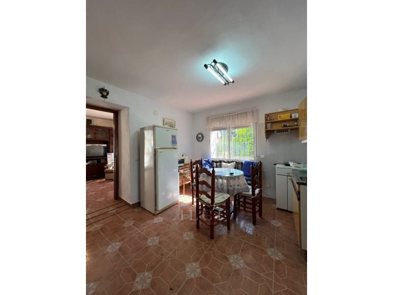 Casa de 2 habitaciones en Viñuela en venta - 149.000 € (Ref: 9833748)