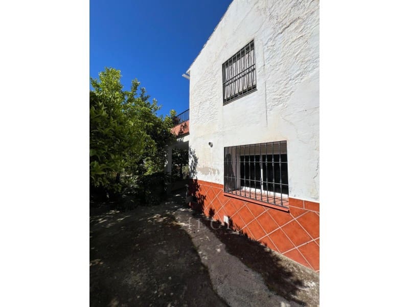 Casa de 2 habitaciones en Viñuela en venta - 149.000 € (Ref: 9833748)