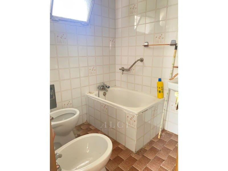 Casa de 2 habitaciones en Viñuela en venta - 149.000 € (Ref: 9833748)