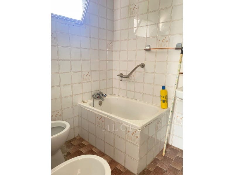 Casa de 2 habitaciones en Viñuela en venta - 149.000 € (Ref: 9833748)