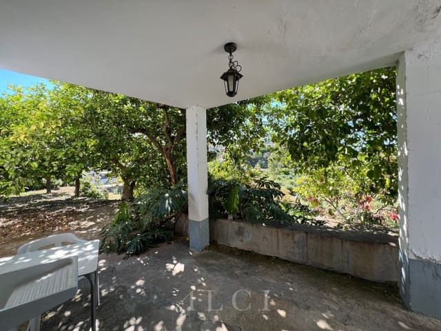 Casa de 2 habitaciones en Viñuela en venta - 149.000 € (Ref: 9833748)