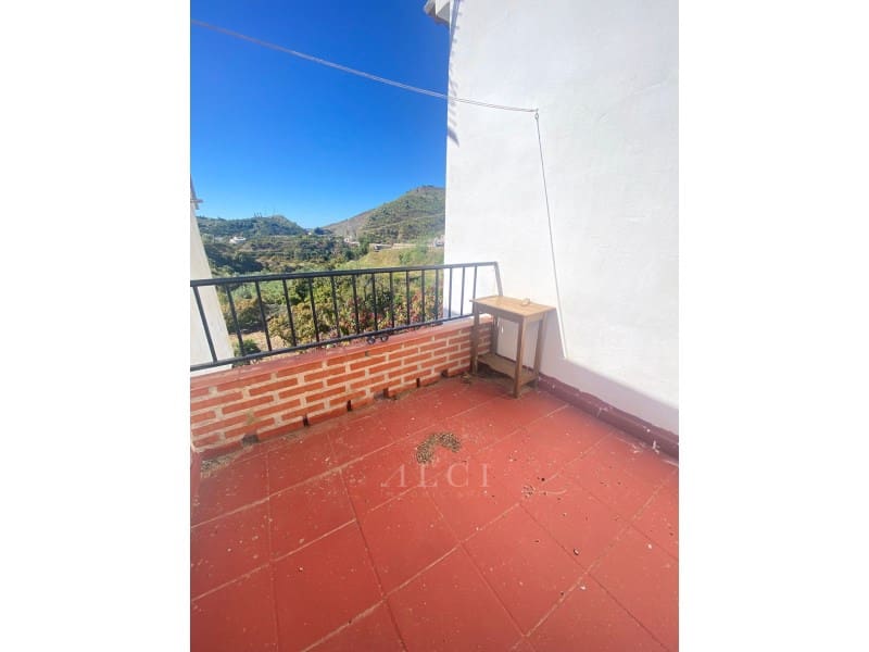 Casa de 2 habitaciones en Viñuela en venta - 149.000 € (Ref: 9833748)