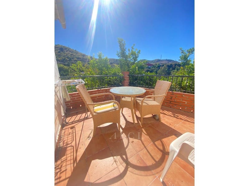 Casa de 2 habitaciones en Viñuela en venta - 149.000 € (Ref: 9833748)