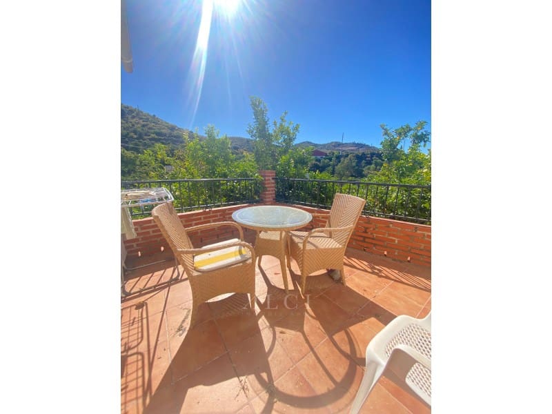 Casa de 2 habitaciones en Viñuela en venta - 149.000 € (Ref: 9833748)