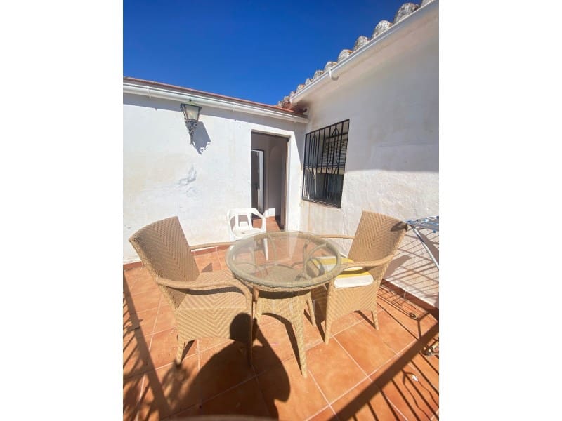 Casa de 2 habitaciones en Viñuela en venta - 149.000 € (Ref: 9833748)