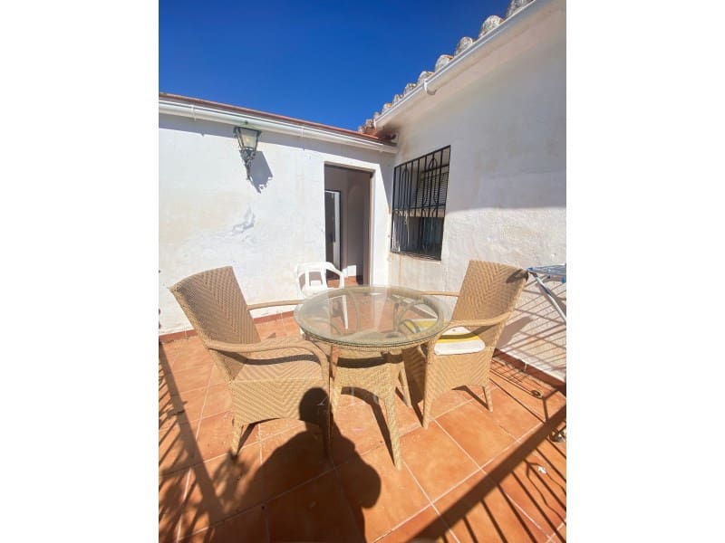 Casa de 2 habitaciones en Viñuela en venta - 149.000 € (Ref: 9833748)