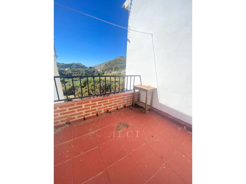 Casa de 2 habitaciones en Viñuela en venta - 149.000 € (Ref: 9833748)