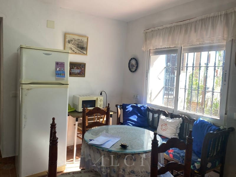 Casa de 2 habitaciones en Viñuela en venta - 149.000 € (Ref: 9833748)