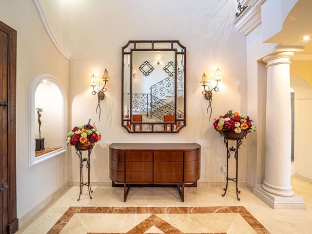 5 chambre Villa/Maison à vendre à Nueva Atalaya, Estepona avec piscine garage - 2 400 000 € (Ref: 9836404)