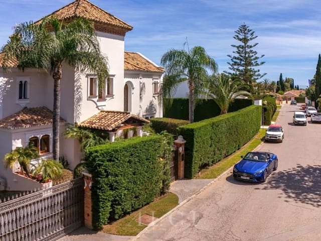5 chambre Villa/Maison à vendre à Nueva Atalaya, Estepona avec piscine garage - 2 400 000 € (Ref: 9836404)