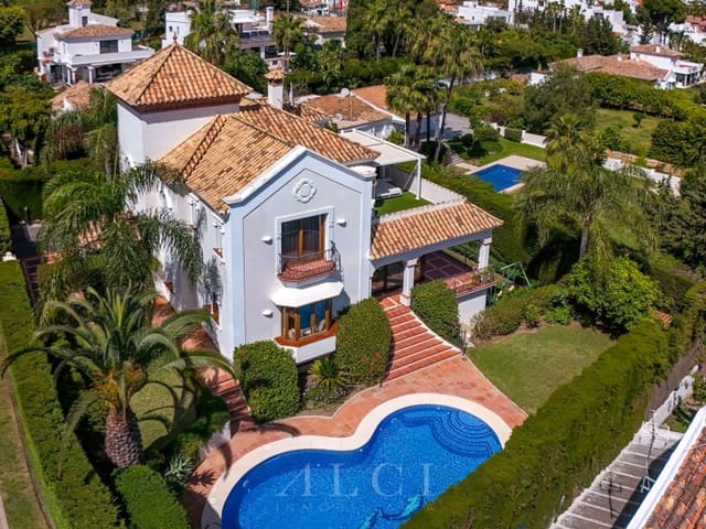 5 chambre Villa/Maison à vendre à Nueva Atalaya, Estepona avec piscine garage - 2 400 000 € (Ref: 9836404)
