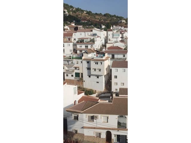 4 quarto Moradia Geminada para venda em Cómpeta - 445 000 € (Ref: 9836405)