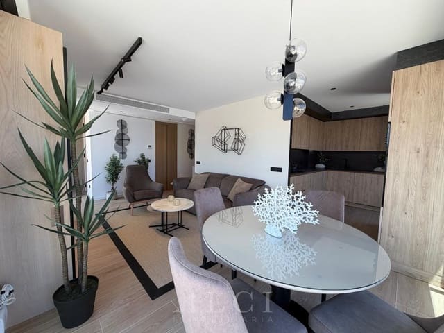 2 Zimmer Penthouse zu verkaufen in Playa Bajadilla - Puertos, Marbella - 1.950.000 € (Ref: 9851515)