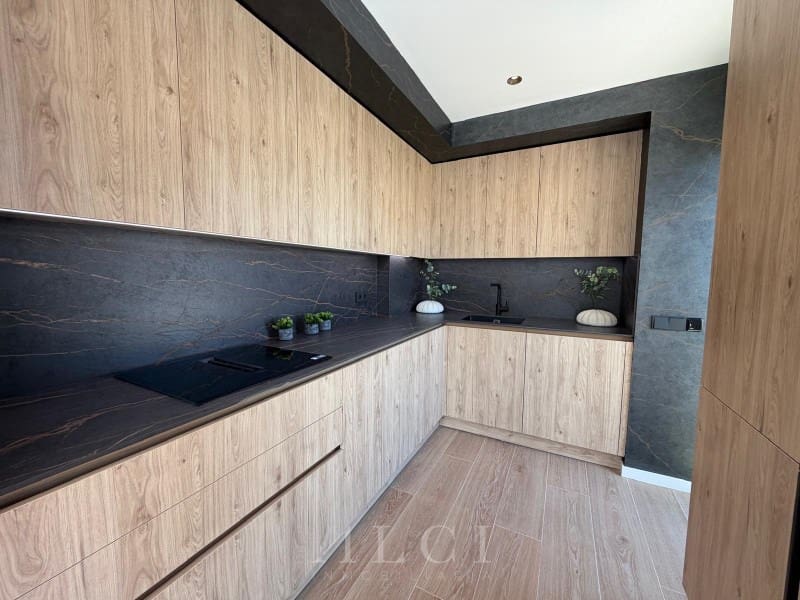 2 Zimmer Penthouse zu verkaufen in Marbella - 1.950.000 € (Ref: 9851515)