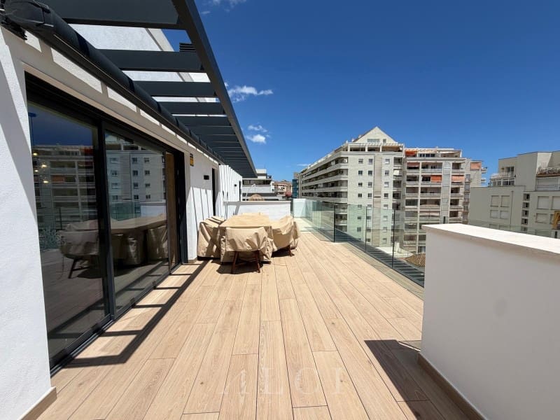 2 Zimmer Penthouse zu verkaufen in Marbella - 1.950.000 € (Ref: 9851515)