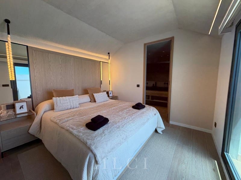 2 Zimmer Penthouse zu verkaufen in Marbella - 1.950.000 € (Ref: 9851515)