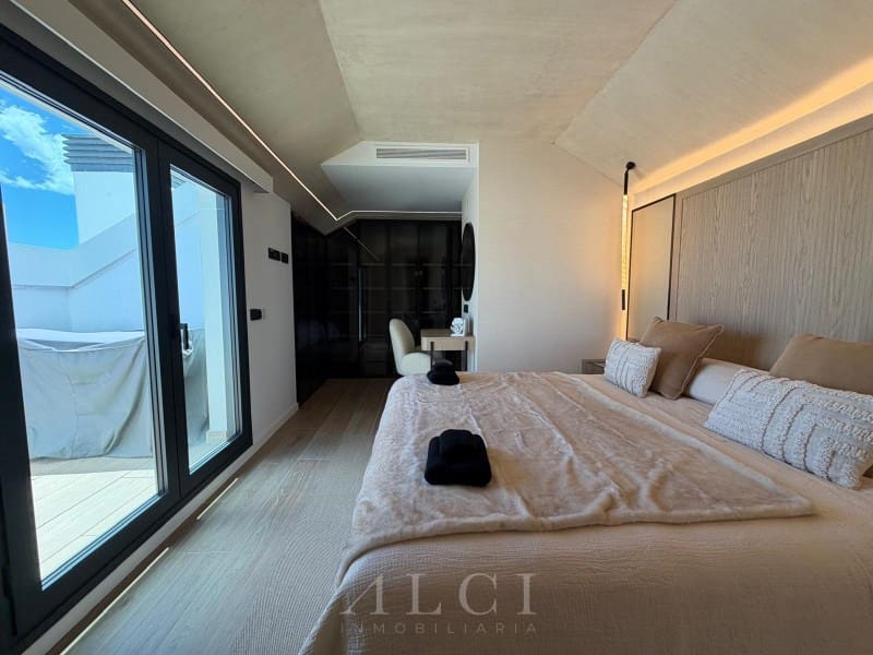 2 Zimmer Penthouse zu verkaufen in Marbella - 1.950.000 € (Ref: 9851515)