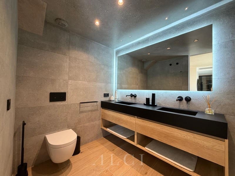 2 Zimmer Penthouse zu verkaufen in Marbella - 1.950.000 € (Ref: 9851515)
