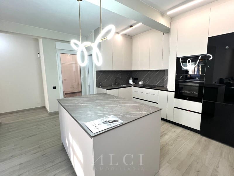 2 soverom Leilighet til salgs i Velez-Malaga - € 250 000 (Ref: 9855344)