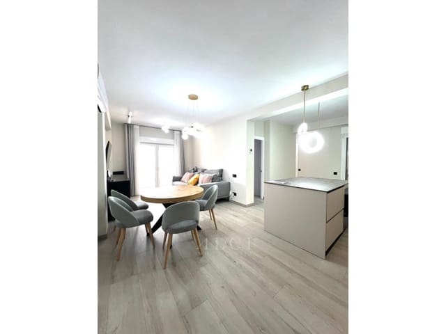 Piso de 2 habitaciones en Vélez-Málaga en venta - 250.000 € (Ref: 9855344)