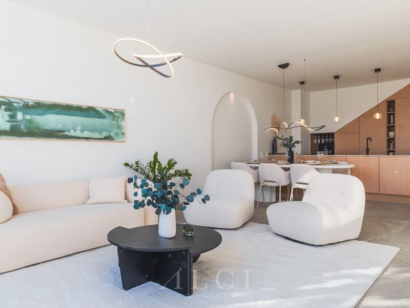 4 soverom Hus til salgs i Nueva Andalucia med svømmebasseng garasje - € 1 395 000 (Ref: 9868487)