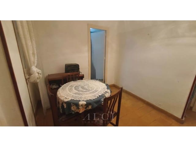 2 sovrum Lägenhet till salu i Conde de Ureña, Málaga stad - 180 000 € (Ref: 9873180)