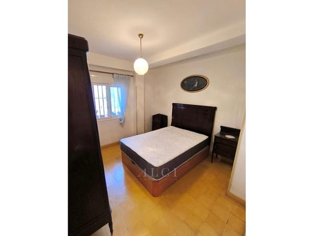 2 sovrum Lägenhet till salu i Conde de Ureña, Málaga stad - 180 000 € (Ref: 9873180)