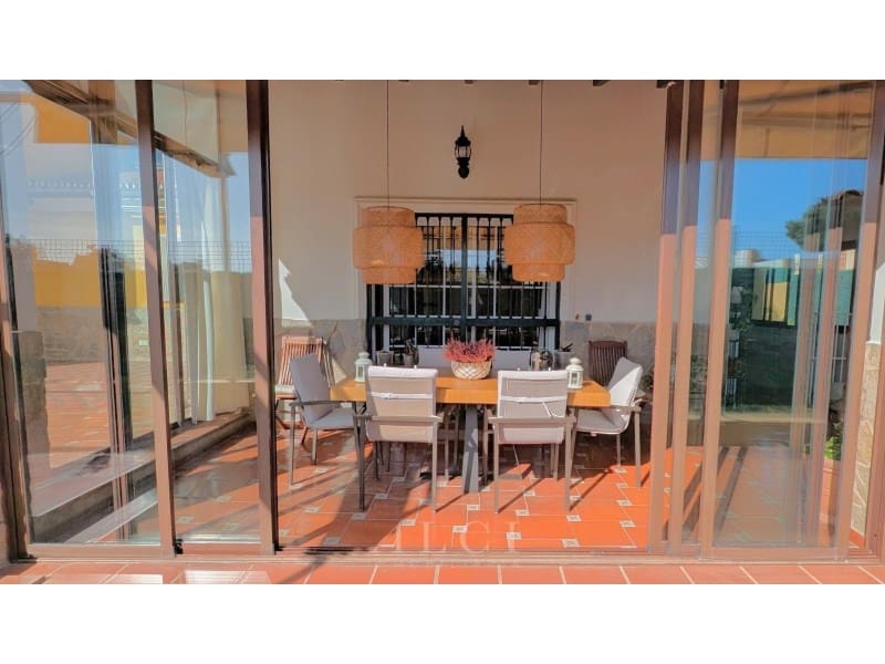 6 sovrum Villa till salu i Malaga stad med pool garage - 995 000 € (Ref: 9873181)