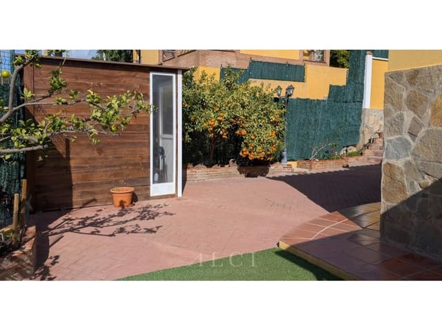 6 sovrum Villa till salu i Pedregalejo, Málaga stad med pool garage - 995 000 € (Ref: 9873181)