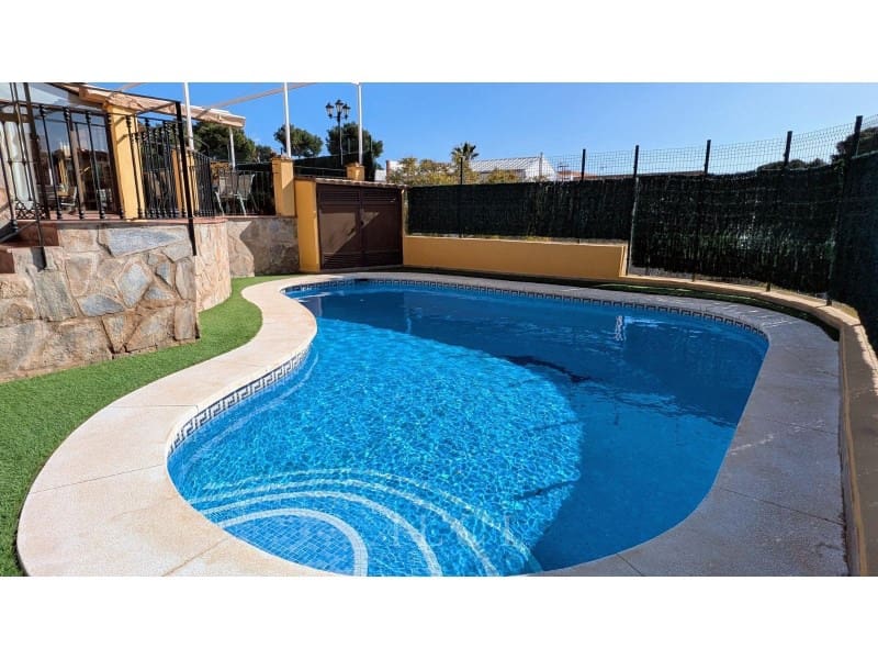 6 sovrum Villa till salu i Malaga stad med pool garage - 995 000 € (Ref: 9873181)