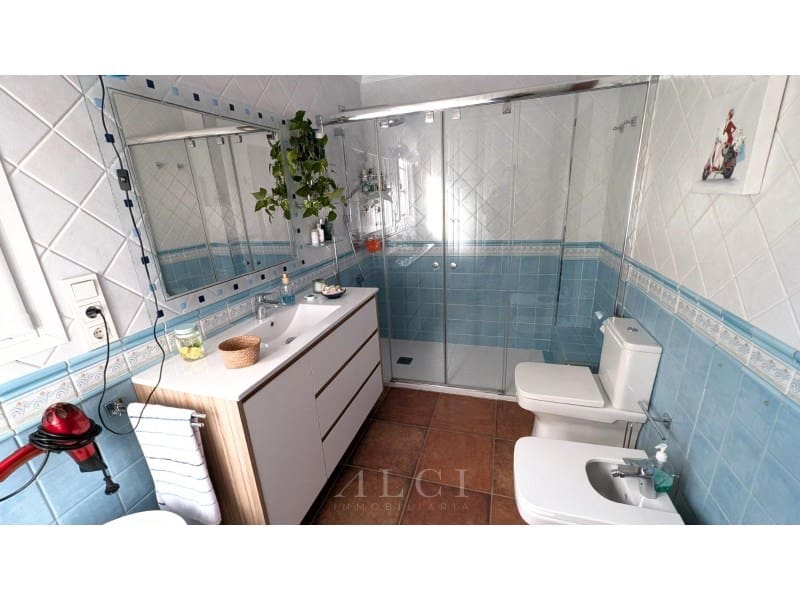 6 sovrum Villa till salu i Malaga stad med pool garage - 995 000 € (Ref: 9873181)
