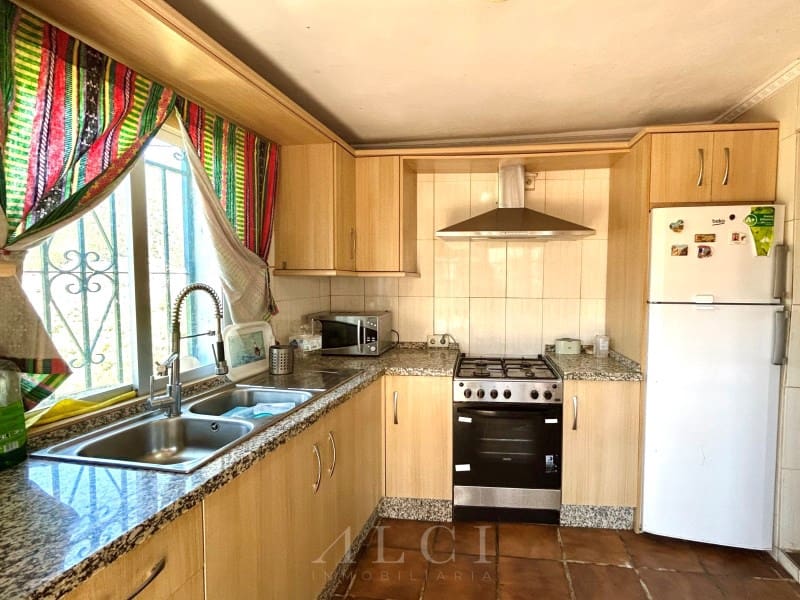 3 sypialnia Dom blizniak na sprzedaż w Alcaucin z basenem garażem - 270 000 € (Ref: 9875991)