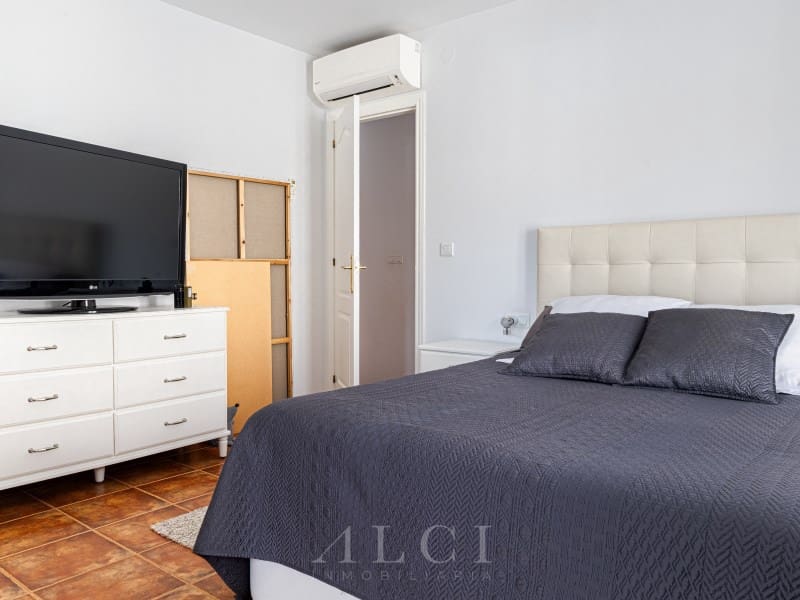 3 sypialnia Dom blizniak na sprzedaż w Alcaucin z basenem garażem - 285 000 € (Ref: 9875992)