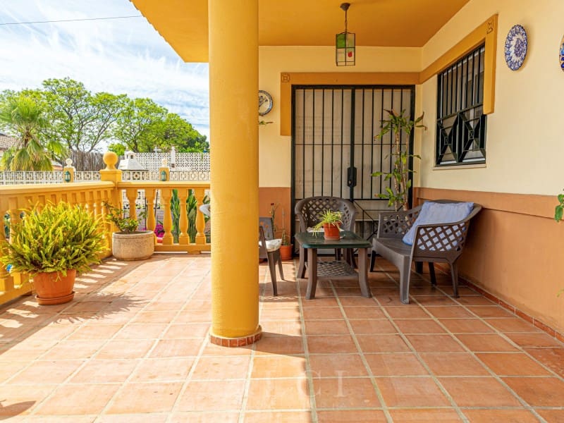 5 soverom Villa til salgs i Torre del Mar med svømmebasseng - € 669 000 (Ref: 9878975)