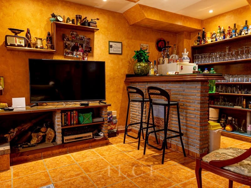 5 soverom Villa til salgs i Torre del Mar med svømmebasseng - € 669 000 (Ref: 9878975)