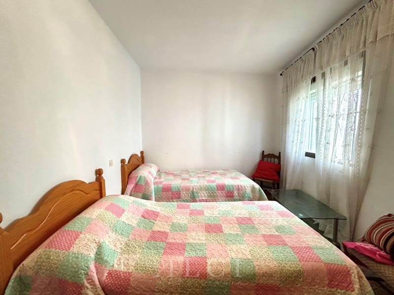 5 camera da letto Villetta Bifamiliare in vendita in Alcaucin con garage - 195.000 € (Rif: 9878976)