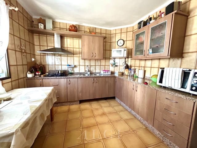 5 camera da letto Villetta Bifamiliare in vendita in Alcaucín con garage - 195.000 € (Rif: 9878976)