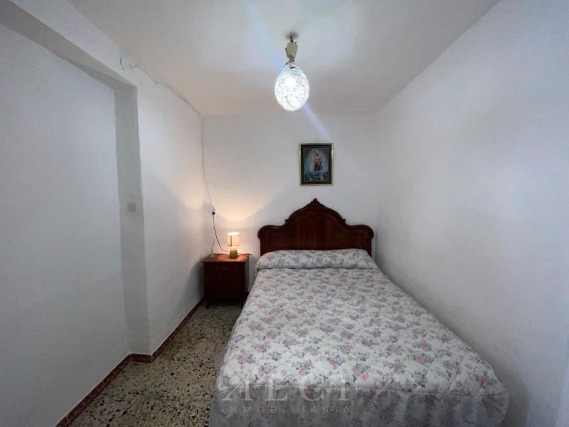 4 bedroom Townhouse for sale in Archez - € 88,000 (Ref: 9884917)