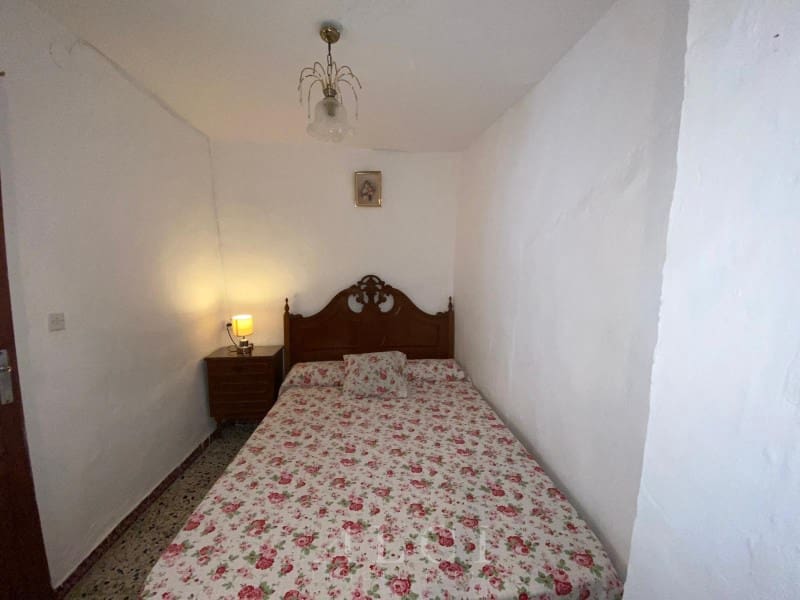 4 bedroom Townhouse for sale in Archez - € 88,000 (Ref: 9884917)