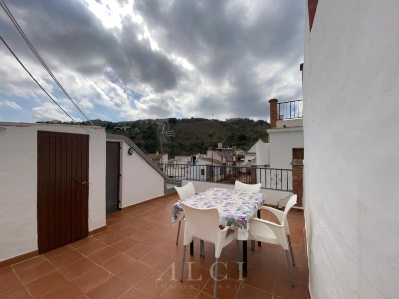 4 bedroom Townhouse for sale in Archez - € 88,000 (Ref: 9884917)