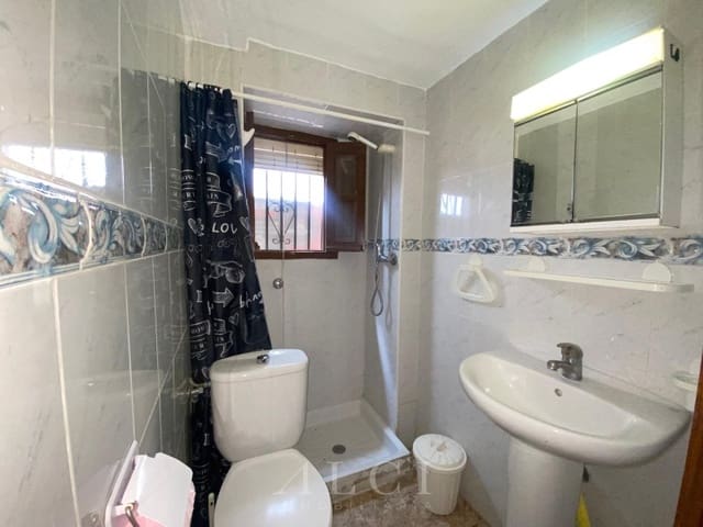 4 bedroom Townhouse for sale in Archez - € 88,000 (Ref: 9884917)