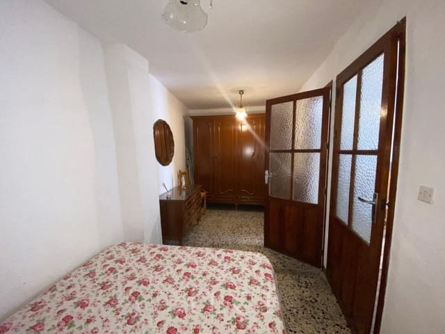 4 bedroom Townhouse for sale in Archez - € 88,000 (Ref: 9884917)