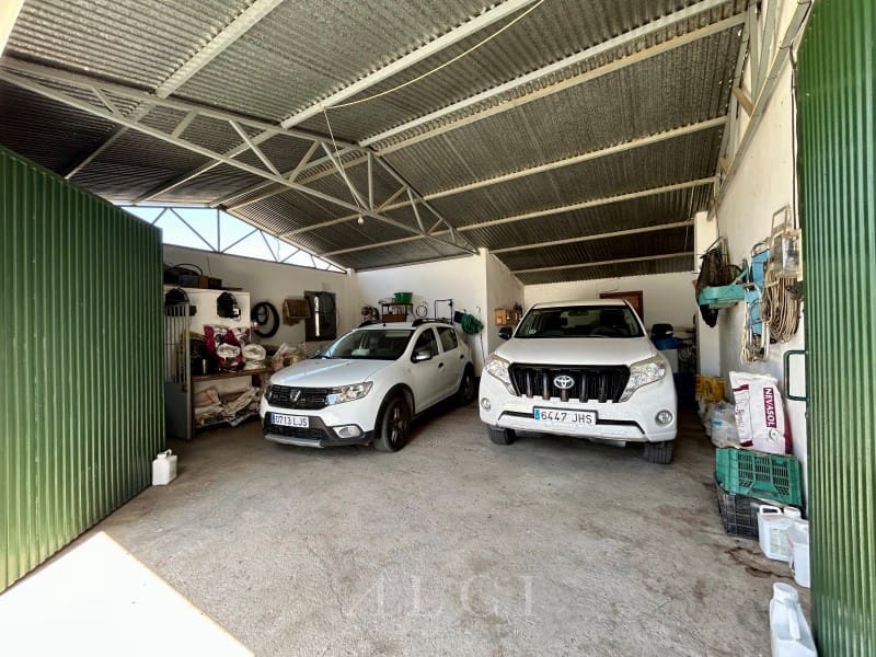 3 makuuhuone Huvila myytävänä paikassa Benajarafe mukana 
autotalli - 365 000 € (Ref: 9892456)