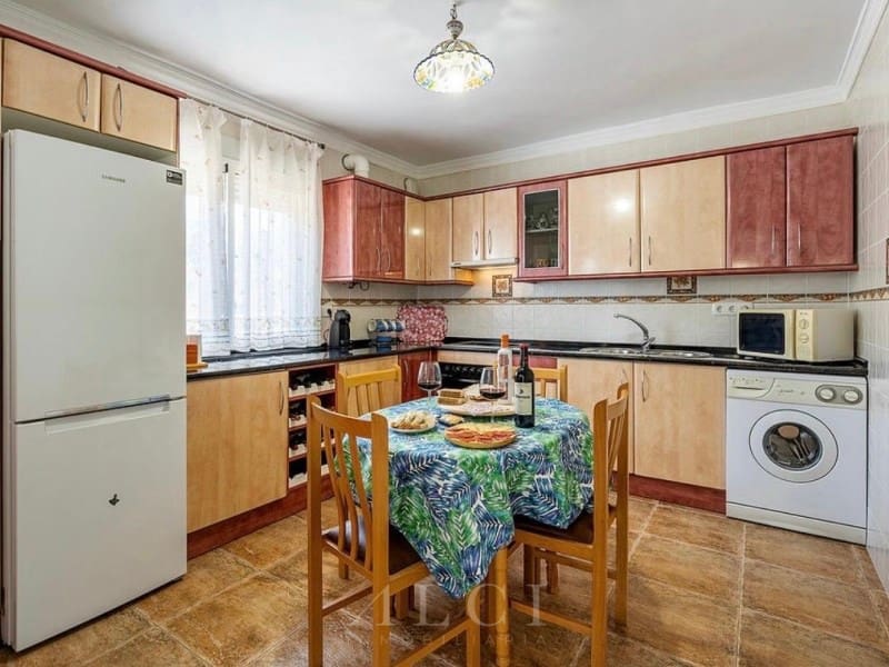 3 slaapkamer Villa te koop in Archez met zwembad garage - € 370.000 (Ref: 9896603)