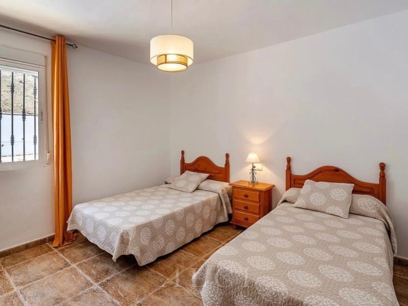 3 slaapkamer Villa te koop in Archez met zwembad garage - € 370.000 (Ref: 9896603)