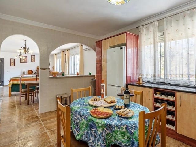 3 slaapkamer Villa te koop in Archez met zwembad garage - € 370.000 (Ref: 9896603)