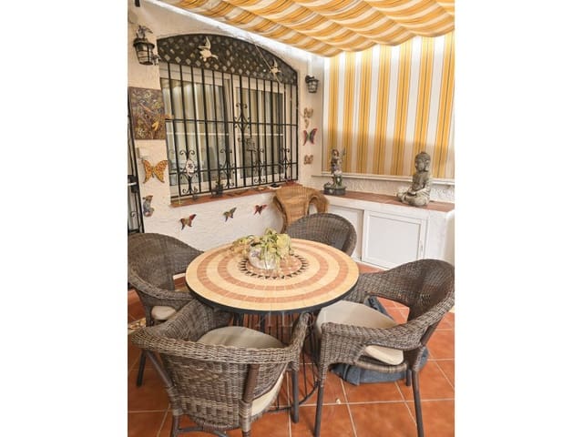 2 sypialnia Dom na sprzedaż w Avda Pescia - Ctra de Frigiliana, Nerja - 362 000 € (Ref: 9915923)