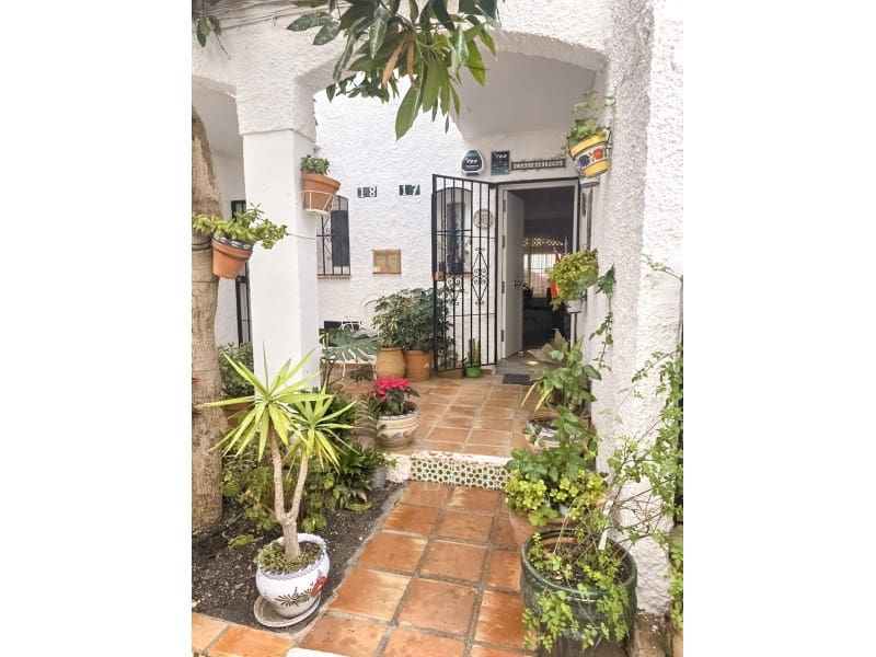 2 sypialnia Dom na sprzedaż w Nerja - 362 000 € (Ref: 9915923)