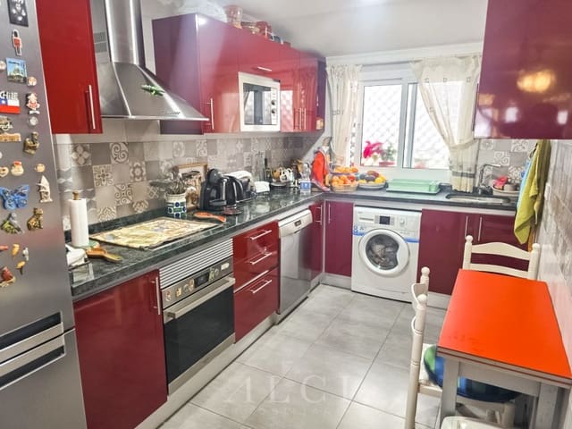 2 sypialnia Dom na sprzedaż w Avda Pescia - Ctra de Frigiliana, Nerja - 362 000 € (Ref: 9915923)